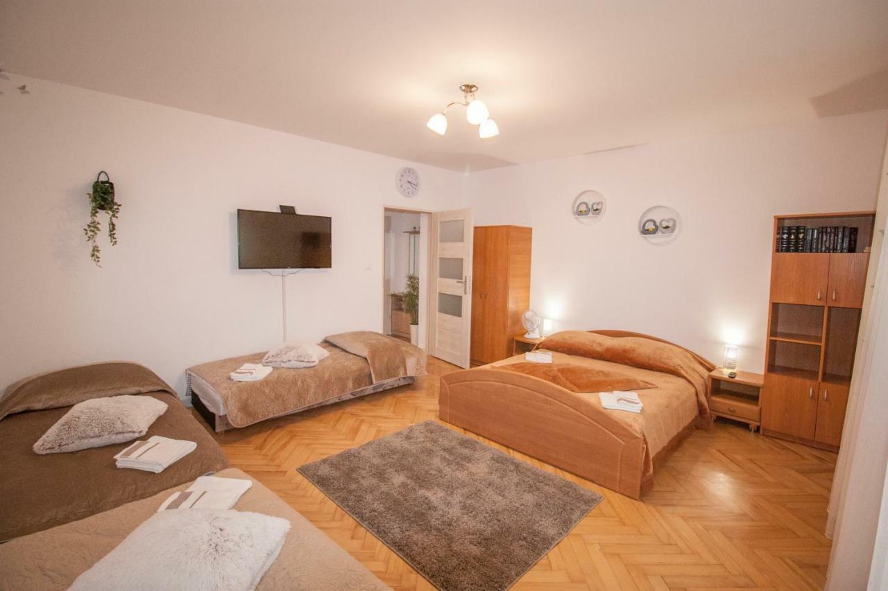 Apartamenty Bieszczady Лєско Екстер'єр фото